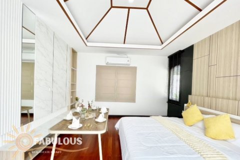 Villa in Rawai, Thailand 3 bedrooms № 124351 - photo 11