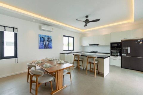 Villa in Hua Hin, Thailand 4 bedrooms № 144412 - photo 7
