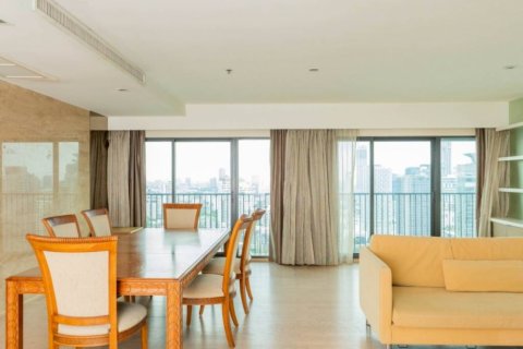 Кондоминиум с 3 спальнями в Бангкоке, Таиланд № 144409 - фото 10