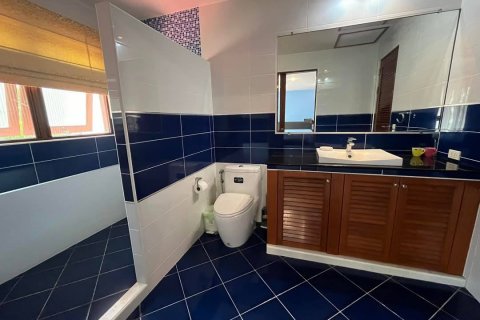 House in Pattaya, Thailand 6 bedrooms № 123563 - photo 19