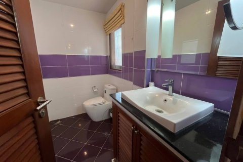 House in Pattaya, Thailand 6 bedrooms № 123563 - photo 20