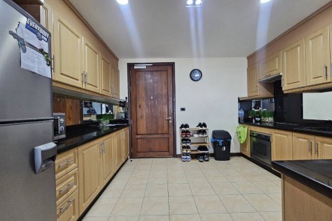 Condo in Pattaya, Thailand, 2 bedrooms  № 123564 - photo 3