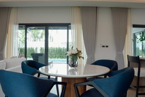 Villa in Hua Hin, Thailand 3 bedrooms № 132797 - photo 9