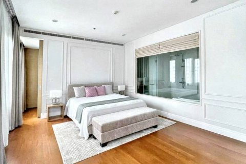 Дуплекс в Бангкоке, Таиланд с 3 спальнями № 132793 - фото 5