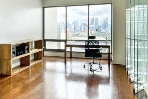 Дуплекс в Бангкоке, Таиланд с 3 спальнями № 132793 - фото 2