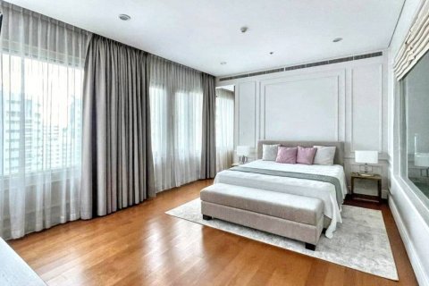 Дуплекс в Бангкоке, Таиланд с 3 спальнями № 132793 - фото 4