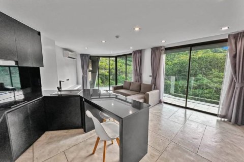 Condo in Rawai, Thailand, 1 bedroom  № 132799 - photo 3