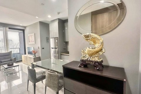 Кондоминиум с 2 спальнями в Бангкоке, Таиланд № 115772 - фото 2