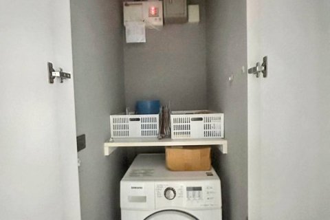 Кондоминиум с 2 спальнями в Бангкоке, Таиланд № 115772 - фото 8