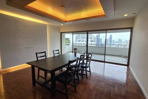 Кондоминиум с 3 спальнями в Бангкоке, Таиланд № 132672 - фото 6