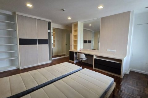 Кондоминиум с 3 спальнями в Бангкоке, Таиланд № 132672 - фото 10