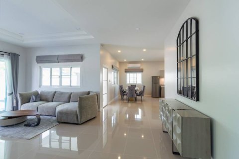 Вилла в Хуа Хине, Таиланд с 3 спальнями  № 132667 - фото 8