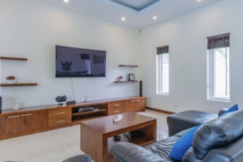 Villa in Cha-am, Thailand 3 bedrooms № 132670 - photo 2