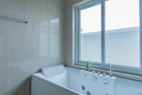 Villa in Cha-am, Thailand 3 bedrooms № 132670 - photo 9