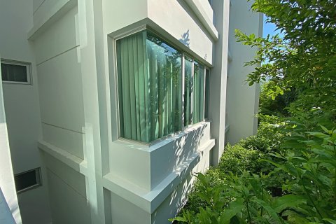 Condo in Hua Hin, Thailand, 2 bedrooms  № 125351 - photo 14