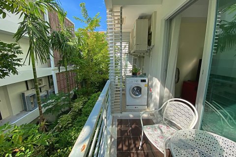 Condo in Hua Hin, Thailand, 2 bedrooms  № 125351 - photo 12