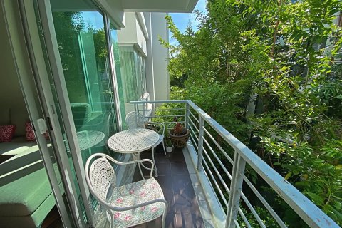 Condo in Hua Hin, Thailand, 2 bedrooms  № 125351 - photo 11