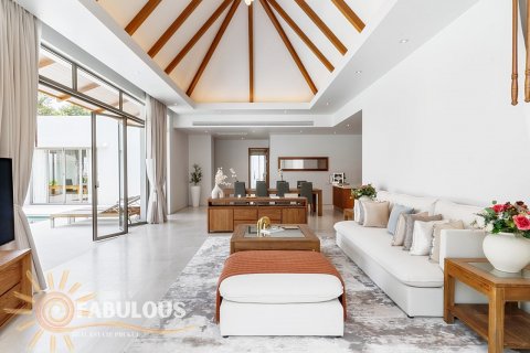 Villa in Phuket, Thailand 3 bedrooms № 124315 - photo 5