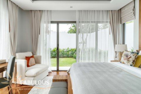 Villa in Phuket, Thailand 3 bedrooms № 124315 - photo 11