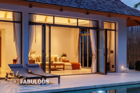 Villa in Phuket, Thailand 3 bedrooms № 124315 - photo 16