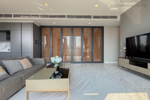 Condo in Watthana, Bangkok, Thailand, 2 bedrooms  № 124043 - photo 11