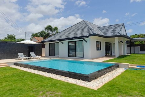 Вилла в Банг Ламунге, Таиланд с 4 спальнями  № 124045 - фото 19