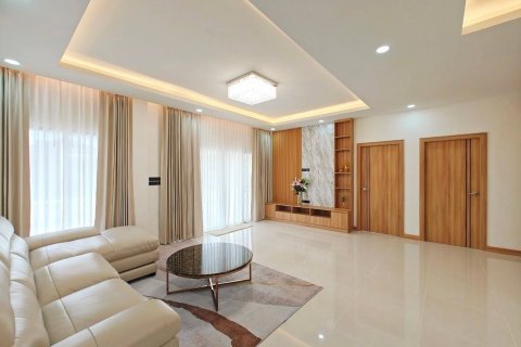 Вилла в Банг Ламунге, Таиланд с 4 спальнями  № 124045 - фото 1