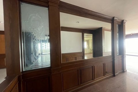 Condo in Watthana, Bangkok, Thailand, 4 bedrooms  № 124041 - photo 10