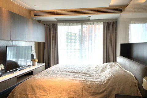 Condo in Khlong Toei, Bangkok, Thailand, 4 bedrooms  № 124046 - photo 2