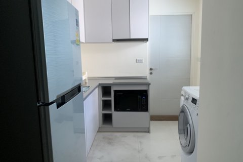 Condo in Khlong Toei, Bangkok, Thailand, 4 bedrooms  № 124046 - photo 10