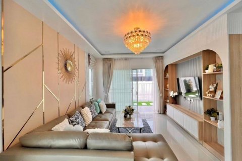 Дом в Паттайе, Таиланд с 3 спальнями № 132825 - фото 2