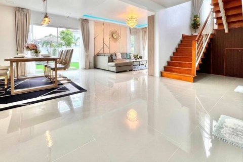 Дом в Паттайе, Таиланд с 3 спальнями № 132825 - фото 5