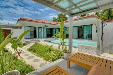 Villa in Ko Samui, Thailand 3 bedrooms № 132826 - photo 2