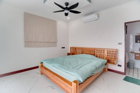 Villa in Ko Samui, Thailand 3 bedrooms № 132826 - photo 10