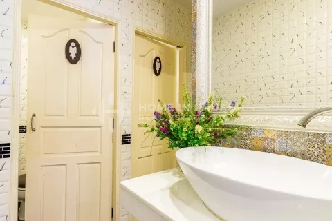 Propriété commerciale à Kata, Thaïlande 319 m2 № 131083 - photo 17