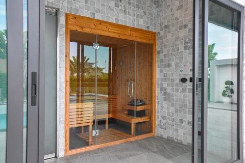 House in Pattaya, Thailand 6 bedrooms № 126933 - photo 8