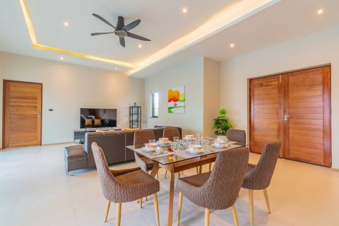 House in Hua Hin, Thailand 3 bedrooms № 125306 - photo 14