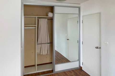 Condo in Phra Khanong, Bangkok, Thailand, 2 bedrooms № 143727 - photo 9