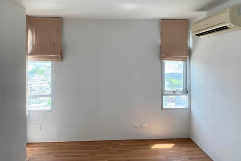 Condo in Phra Khanong, Bangkok, Thailand, 2 bedrooms № 143727 - photo 2