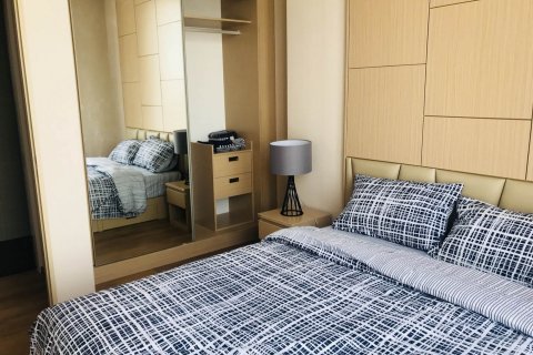 Condo in Bangkok, Thailand, 2 bedrooms  № 143728 - photo 7