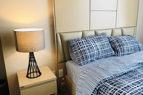 Condo in Bangkok, Thailand, 2 bedrooms  № 143728 - photo 8