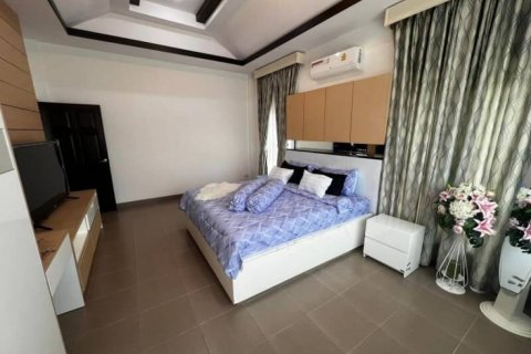 House in Pattaya, Thailand 5 bedrooms № 105021 - photo 10