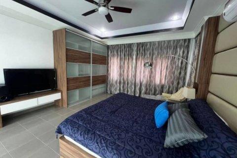 House in Pattaya, Thailand 5 bedrooms № 105021 - photo 8