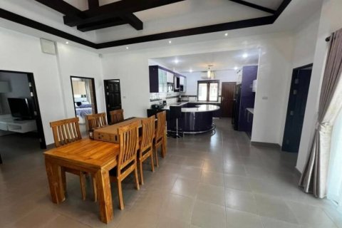 House in Pattaya, Thailand 5 bedrooms № 105021 - photo 4