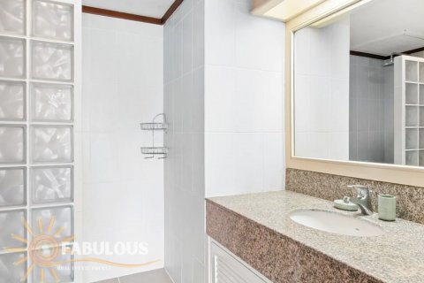 Condo in Patong, Thailand, 1 bedroom  № 124304 - photo 11