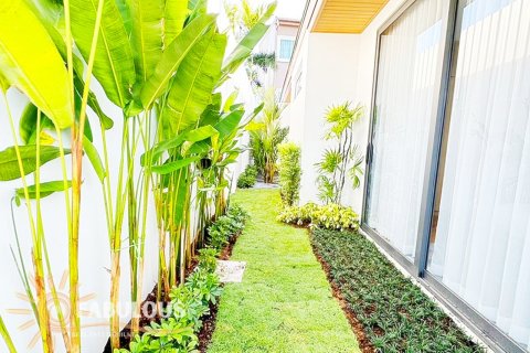 Вилла в Чалонге, Таиланд с 3 спальнями  № 124302 - фото 10