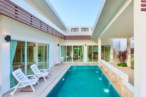 Дом в Хуа Хине, Таиланд с 2 спальнями  № 125291 - фото 1