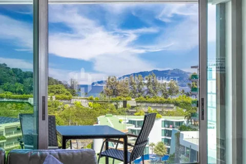 Condo in Patong, Thailand, 1 bedroom  № 130921 - photo 1