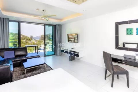 Condo in Patong, Thailand, 1 bedroom  № 130921 - photo 2