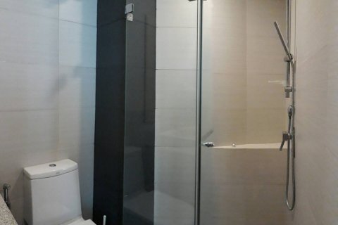 Condo in Bangkok, Thailand, 3 bedrooms  № 144183 - photo 14